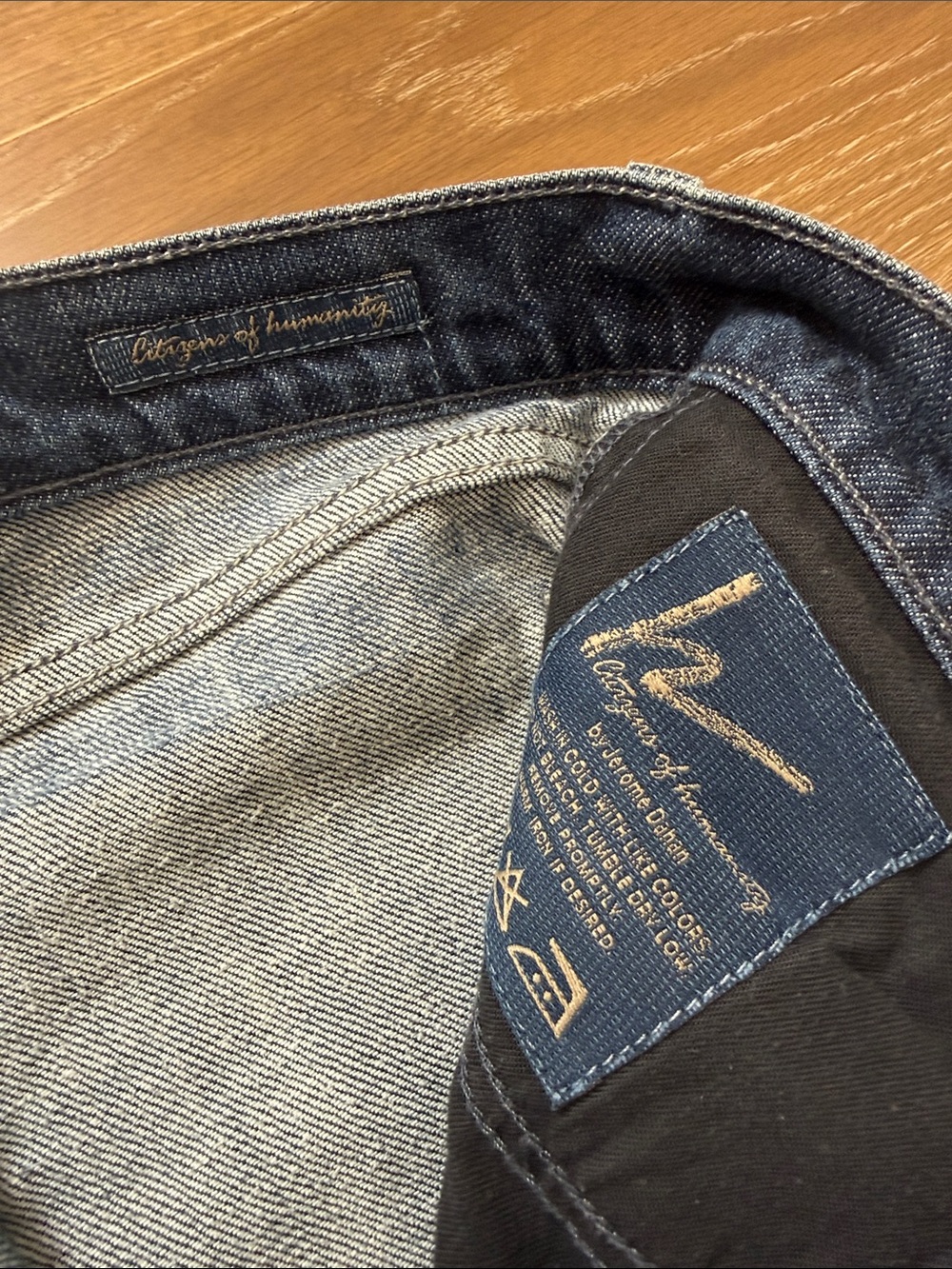 Citizens Of Humanity Dark Blue Flare Jeans - Picture 3 of 4